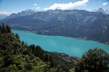 En-dessus des lacs de Thoune & Brienz en panoramique 26 & 27 juin 2021
