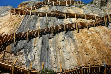 PRÉPYRÉNÉES ARAGONAISES ESPAGNE ENTRE GORGES ET DESERTS DU FARWEST 2027